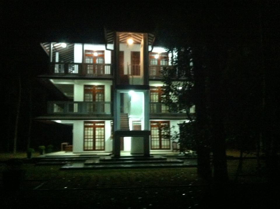 Gem Field Rest Acomodação com café da manhã Ratnapura Exterior foto